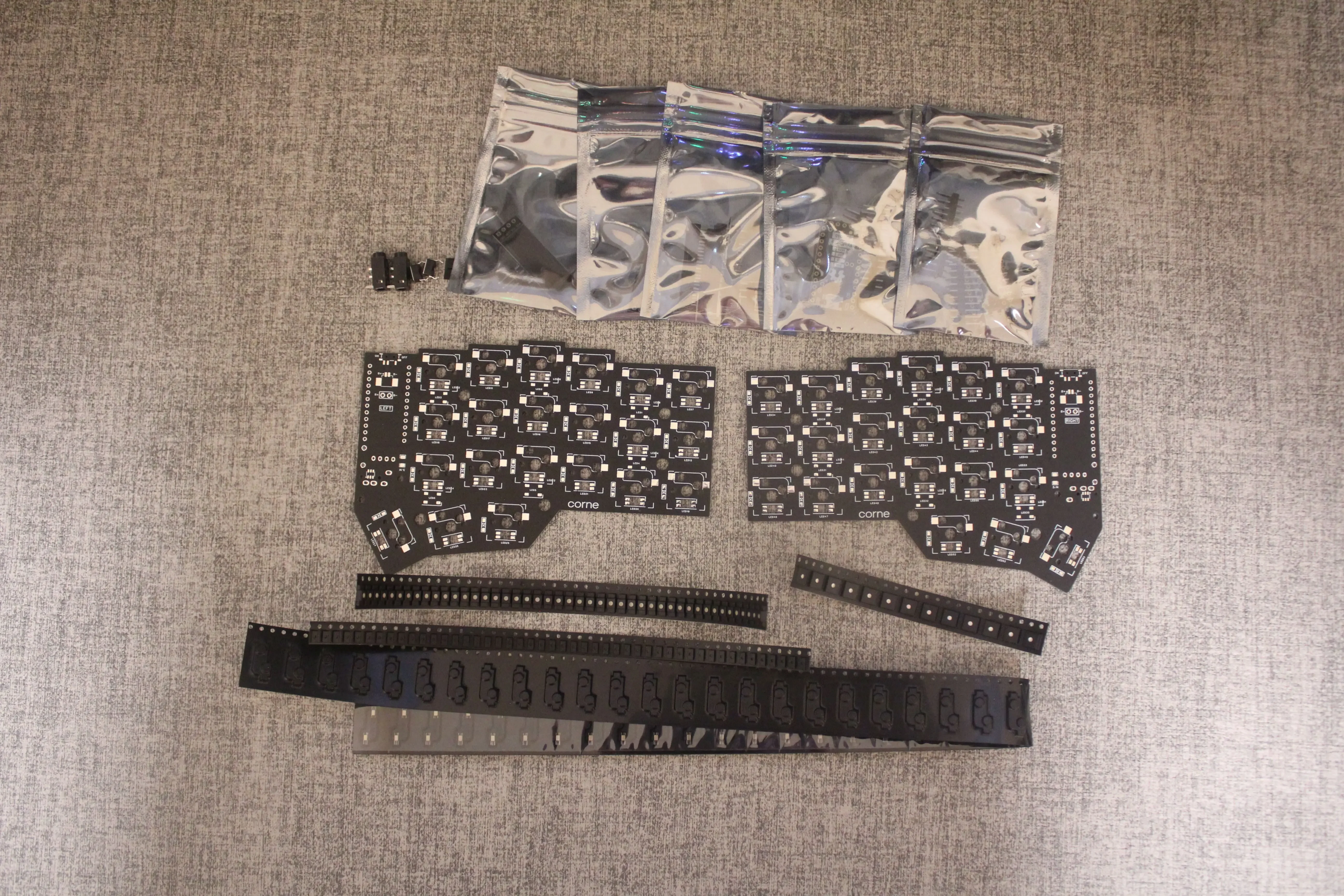 Corne V3 Split Keyboard Kit PCB Board DIY Wired or Wireless Corne Cherry V3 Pcb Not Prebuild Customers Assemble All The Parts