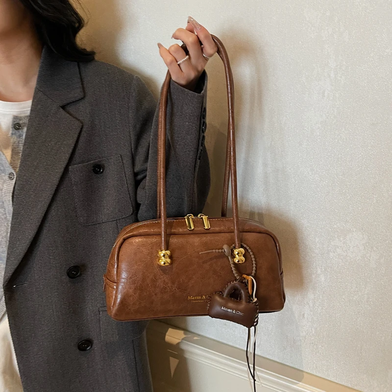 

Винтажная трендовая маленькая сумка из искусственной кожи для женщин, роскошная сумка через плечо, повседневная сумка, повседневные сумки, новинка зимы 2024, новинка