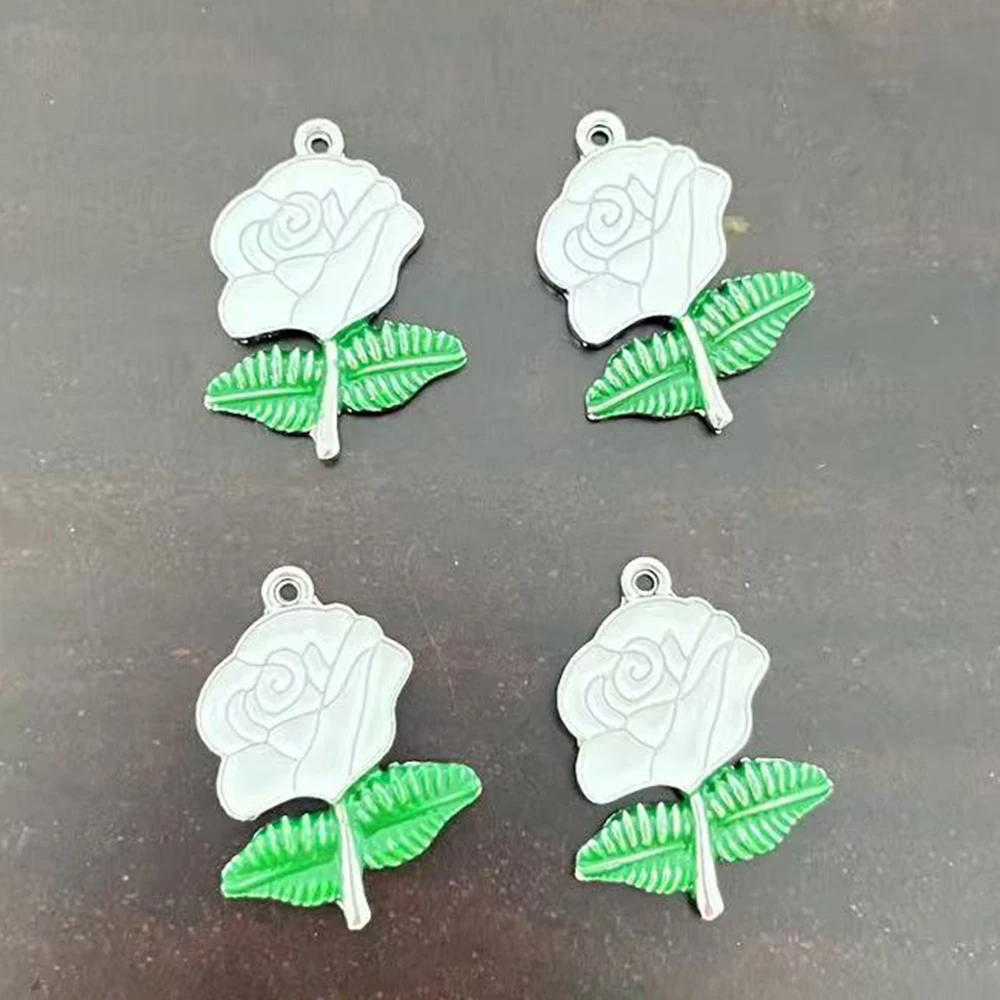 Colgante rosa verde y blanca