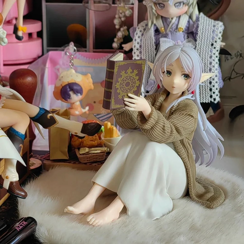 12CM Frieren Beyond Journey's End Frieren Anime Figure Desktop Cute Night-suit Frieren Girl Action Figure Figurine Model Toys