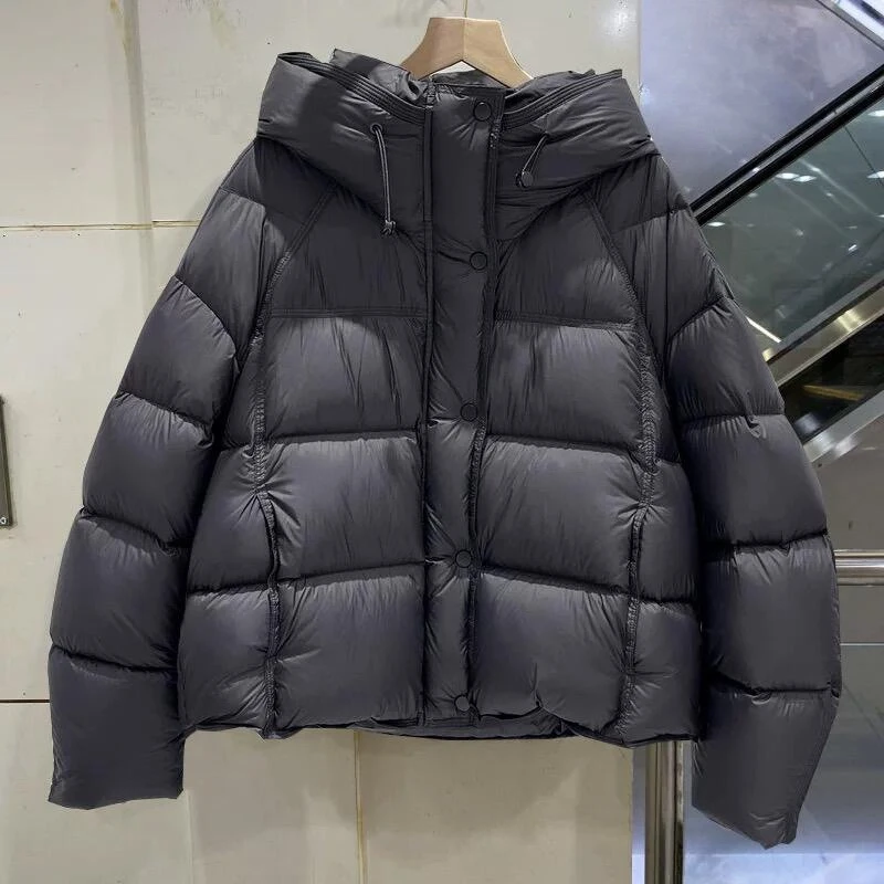 ダウンジャケットの女性の冬の新ショートフード付きルーズパンジャケット肥厚ホワイトダックダウン暖かいジャケット気質美しい