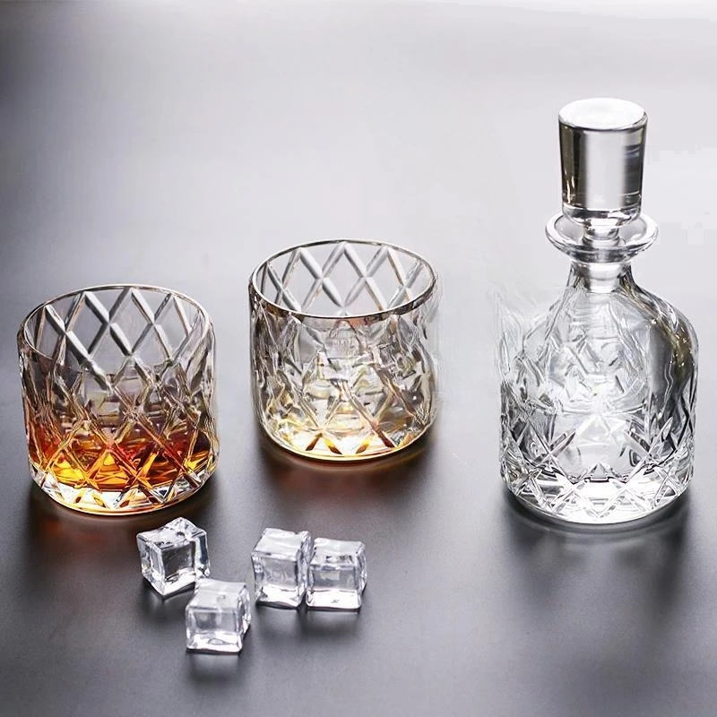 Crystal glass wine glass, whiskey glass