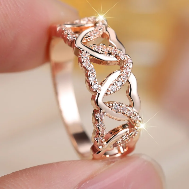 2026 New Exquisite Love Surrounding Diamond Set Ring Ins Creative Cool Style Fashion Engagement Accessories