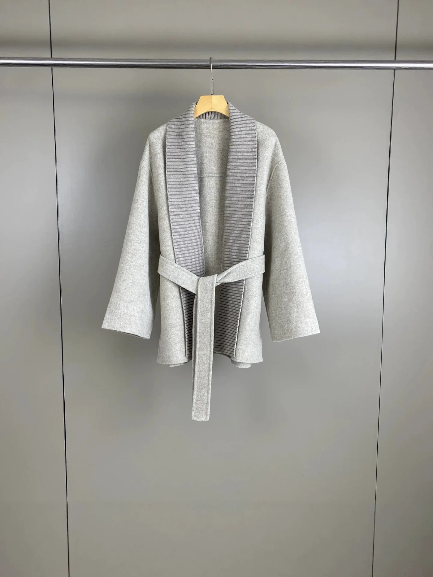 2026 Autumn/Winter Women's Mid-Length Belted Knit Cardigan in Cashmere-Wool Blend