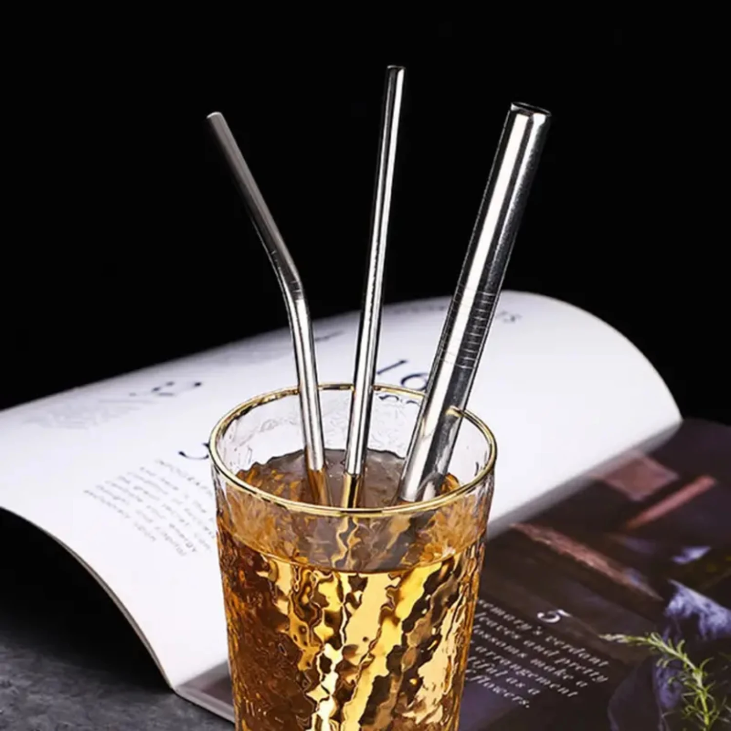 Eco-friendly Set of 4 Durable Stainless Steel Straws for a Sustainable Lifestyle