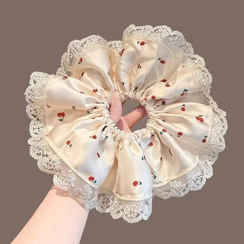 Süße und Niedliche Spitzen-Kirsch-Haargummis, Große Scrunchies, Sanfte Damen-Haarbänder für Dutt und Pferdeschwanz, Waldstil-Haaraccessoires