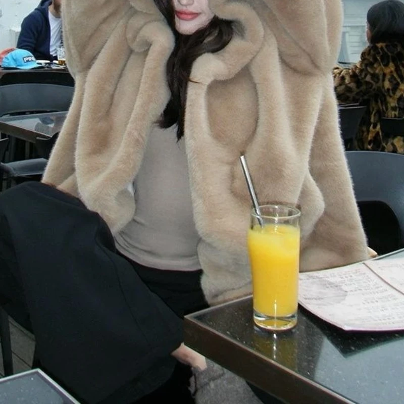 

Короткая куртка с капюшоном, новое пальто осень-зима 2025 года со встроенным темпераментом