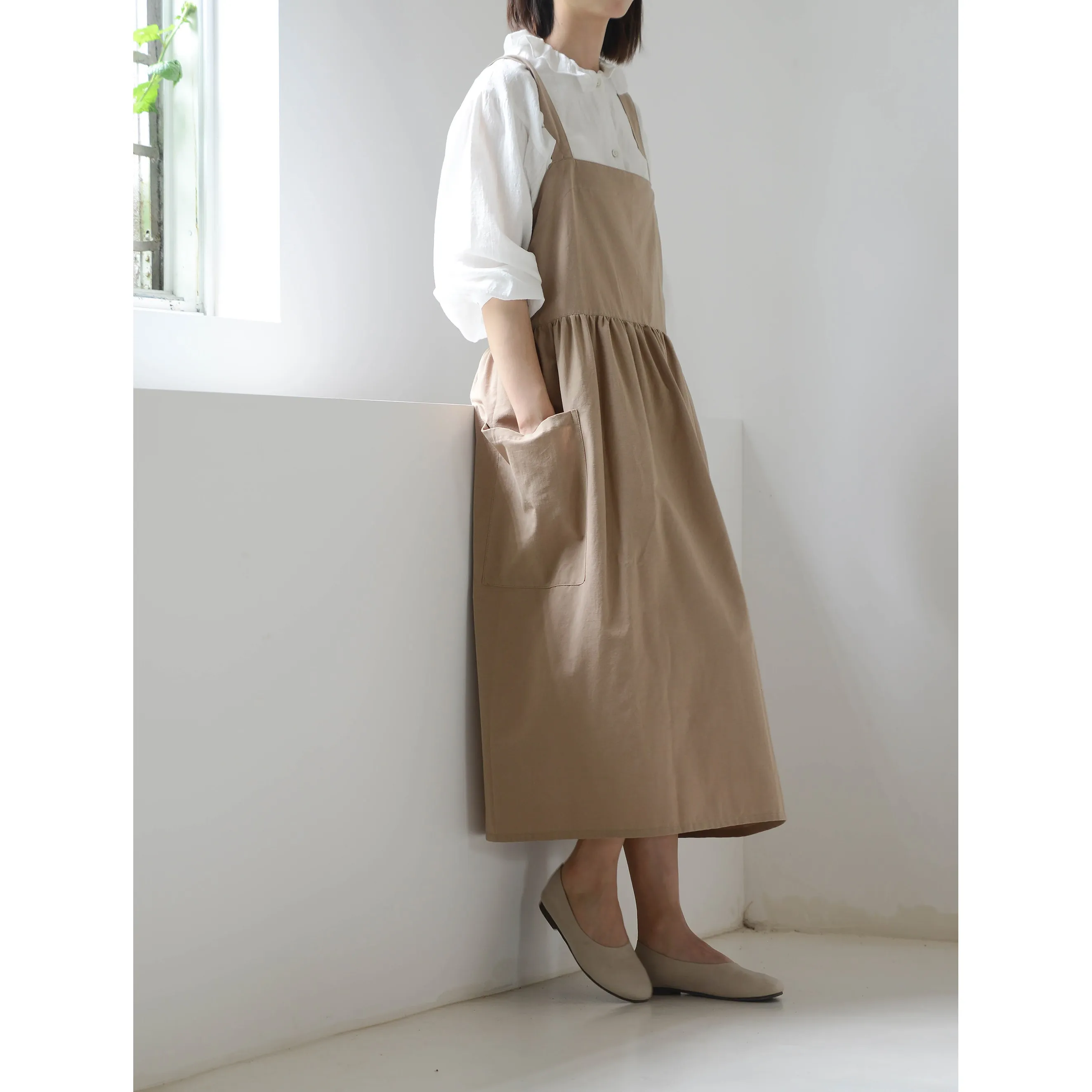 

COLORRIFE Waterproof Linen Apron, Khaki Color, 4 Structure Aprons, Loose Fitting Side Pocket