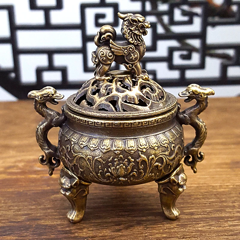 1PCS Kylin Incense Burner Aromatherapy Burner Mini Pixiu Carving Cauldron Craft Decoration Hollow Out Mini Sandalwood Censer