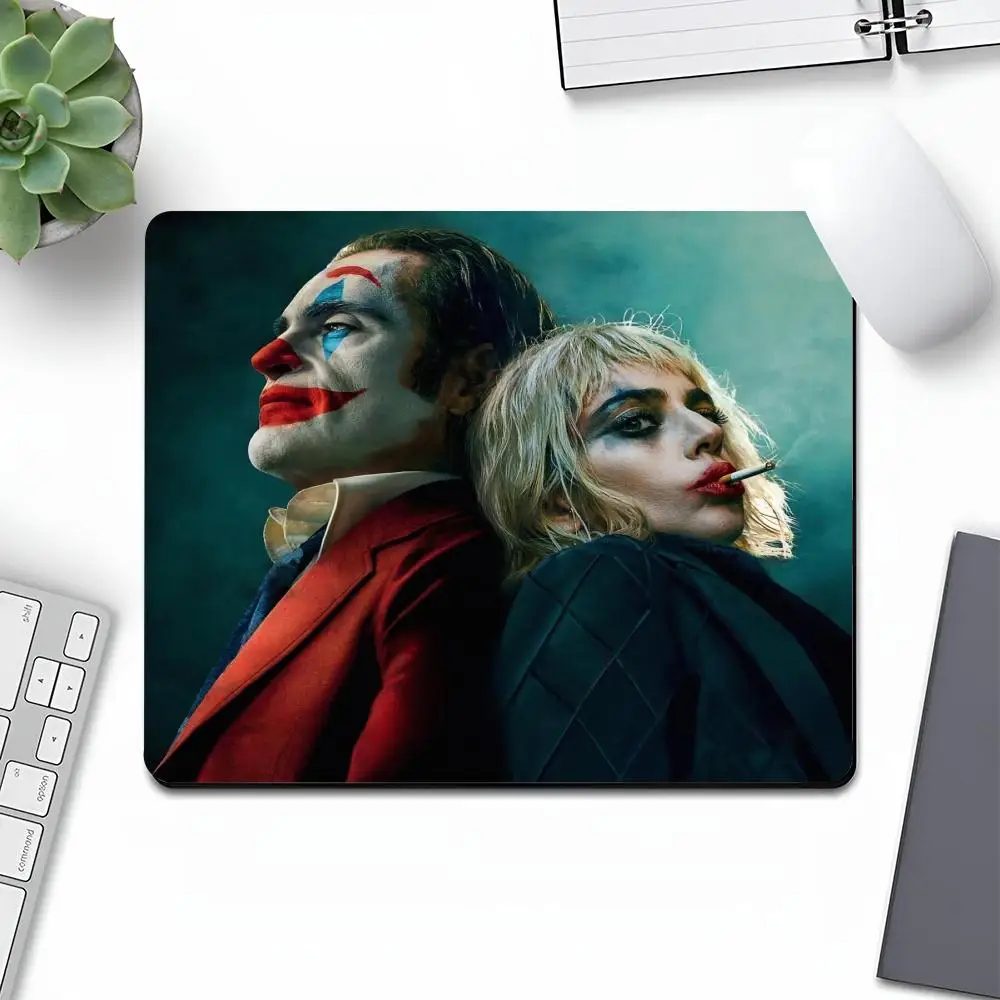 Joker Folie a Deux Mouse Pad Desk Decor Art Gaming Gamer Small Rubber Locking Edge Large Computer MousePad Laptop Desk Pad