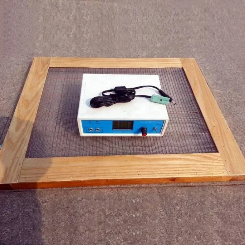 Hot SalseBee Venom Collecting Device Bee Venom Collector Beekeeping Equipment For Apiculture