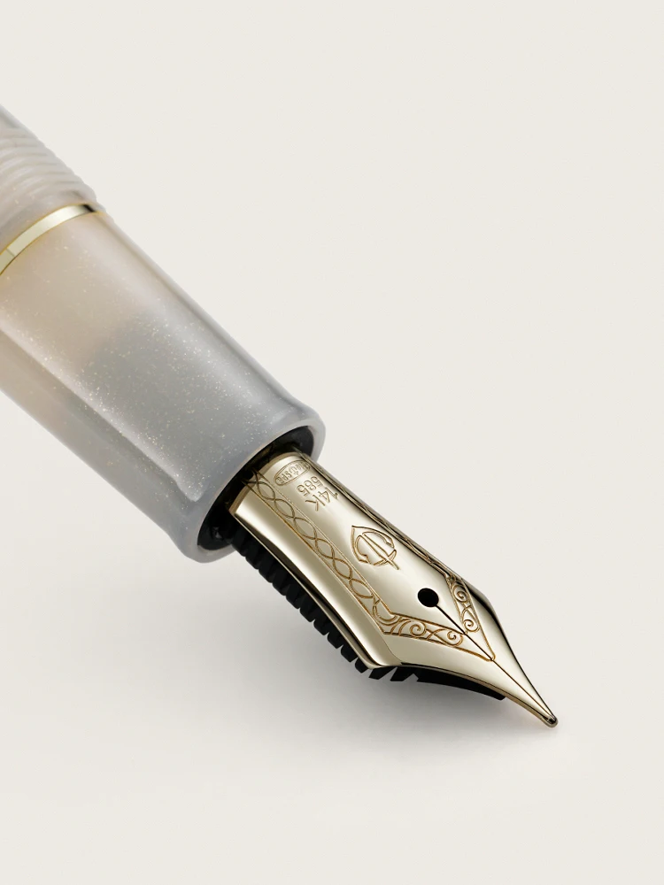 قلم حبر Sailor Shikiori Series 11-1224 بنك الاستثمار القومي الذهبي عيار 14 قيراط في Shokuhime Ryugu-jo Meigetsu ألوان أداة كتابة فاخرة