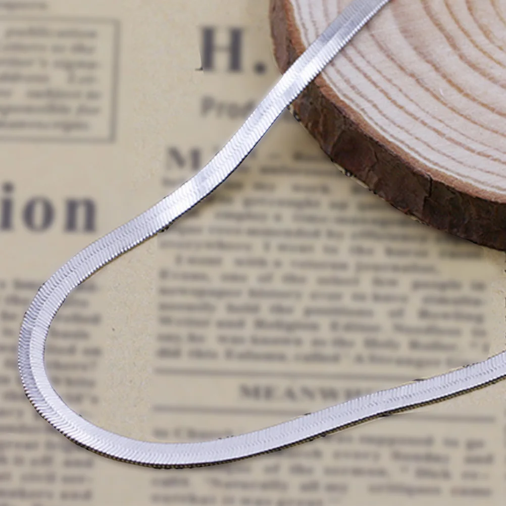 Pingente em forma de cobra colar simples curto plano banhado a platina latão superfície lisa toque confortável unissex joia presente