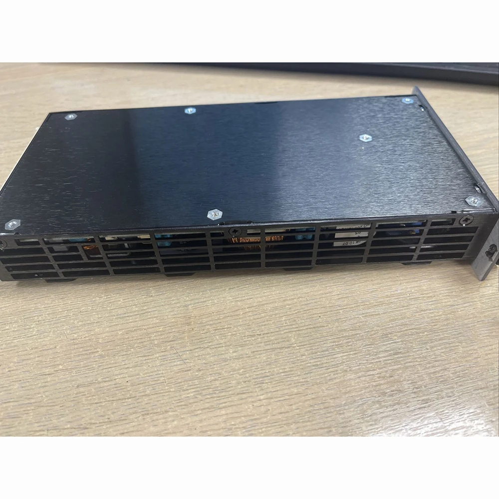 SMPS 200 SI 48Vdc 230Vac Std 241110.220 لوحدة إمداد الطاقة Eltek تعمل بشكل جيد عالي الجودة شحن سريع