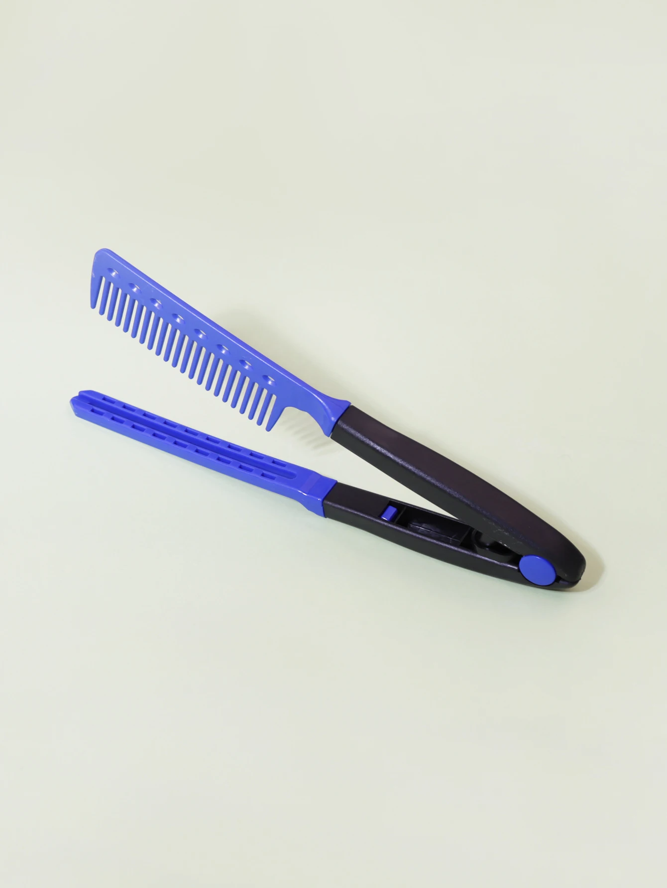 1pcs flat comb straight hair salon hair brush comb beauty styling straightener V-shaped straight hair comb straightener