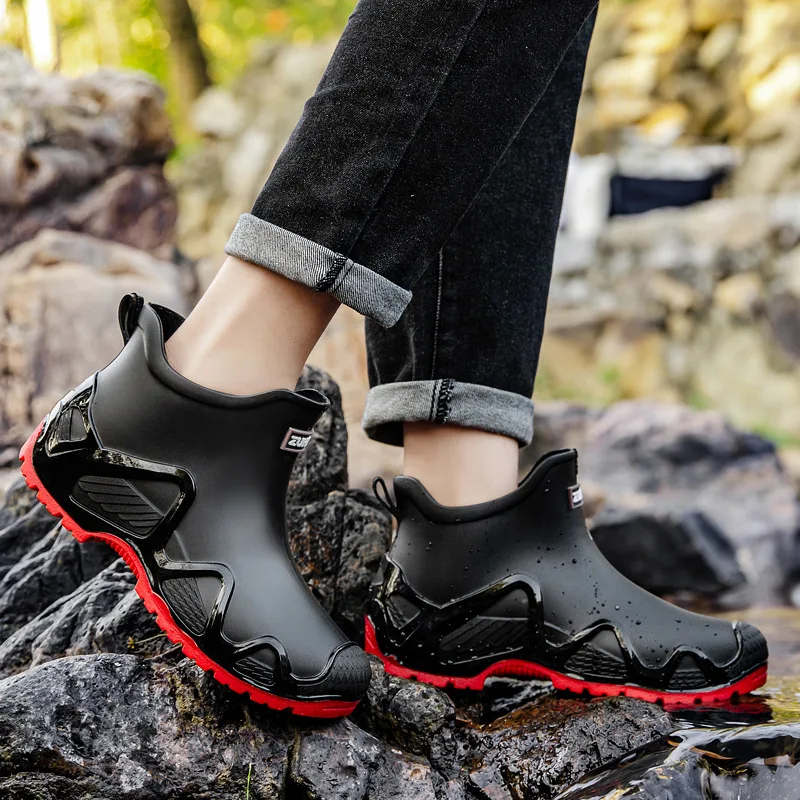 Thickened Men's Rain Boots Outdoor Waterproof Shoes Wear-resistant Fishing Rubber Shoes Non-slip and Comfortable Water Boots New