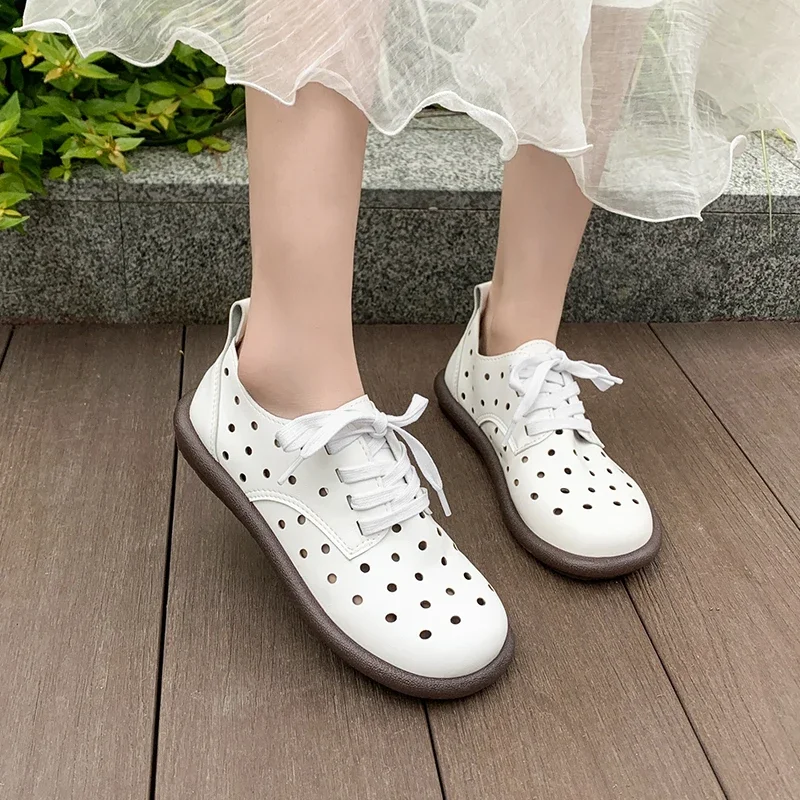 Sepatu Flat Berongga Ujung Bulat Wanita Baru Musim Panas 2025 Sepatu Flat Berenda Sol Lembut untuk Wanita Sepatu Ukuran Besar Kasual Harian Luar Ruangan