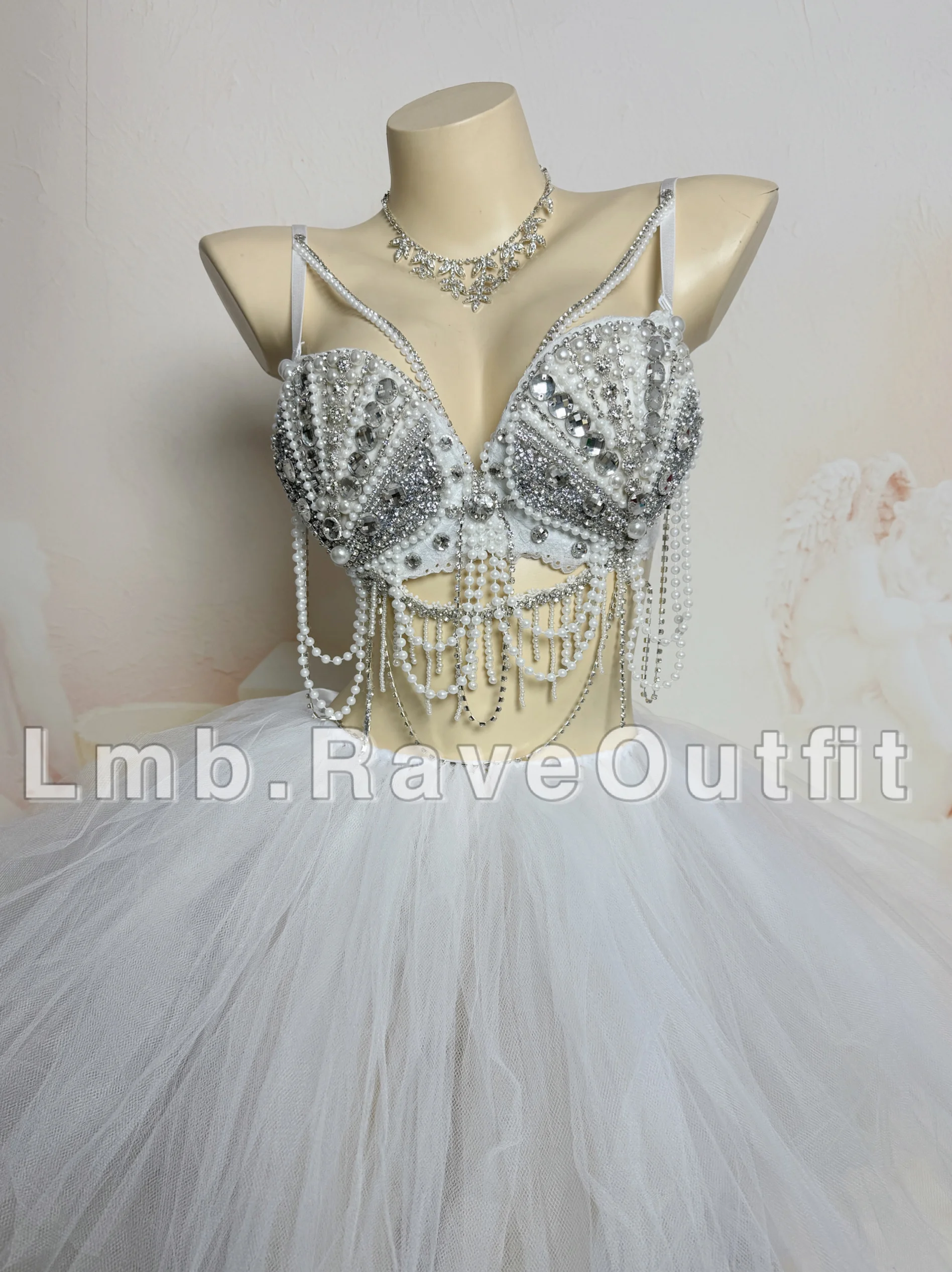 White Shell Full of Diamond Shell Pearl Fringe Electric Syllabus Nightclub Performance Sexy Tutu Skirt