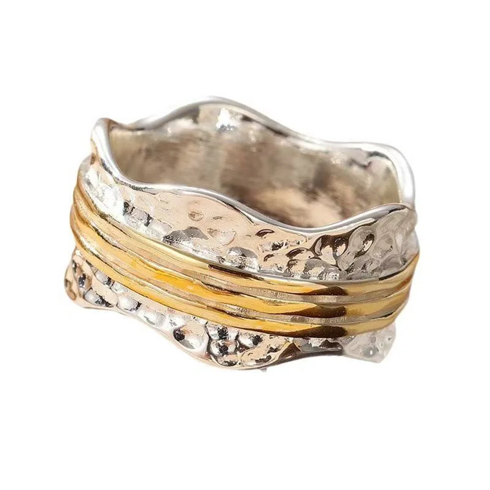 Retro Hammer-Muster Breiter Ring für Frauen, Nischendesign, Geometrisch, Zweifarbig, Kreativ, Personalisiert, Trendige Accessoires – Detail 7