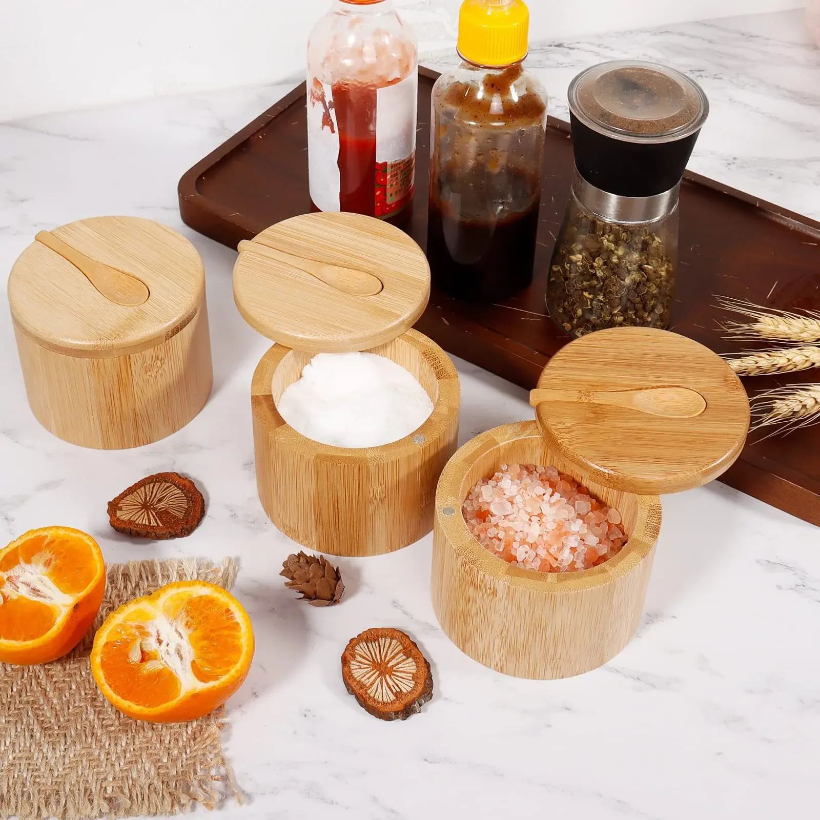Contenedor de condimentos, caja de sal de bambú y madera con cuchara, tarros de especias de cocina con tapa giratoria magnética, caja de condimentos de madera maciza