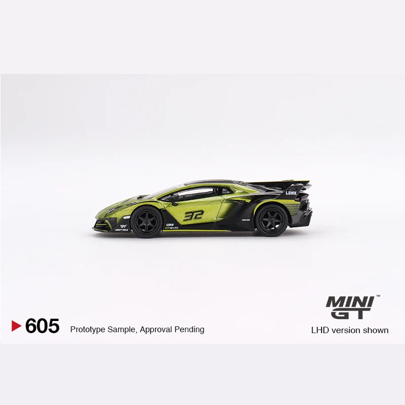 MINI GT #605 1/64 LB-Silhouette WORKS Aventador GT EVO #32  Die-cast Alloy Car Model Collection Display Gift