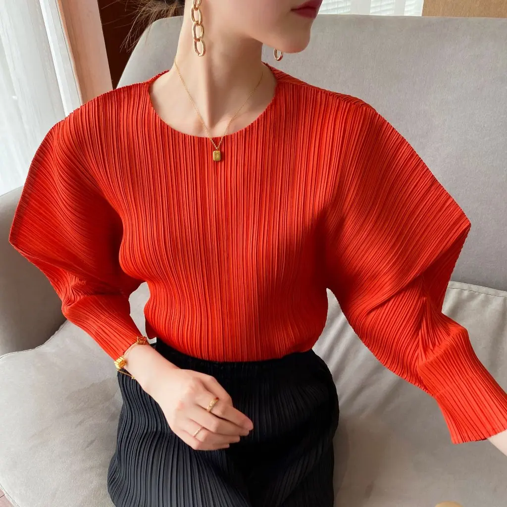

High-End Slim-fit Large Size T-Shirt Autumn Fashion Pleated Elegant round Neck Loose Fit Women's Top Miyak