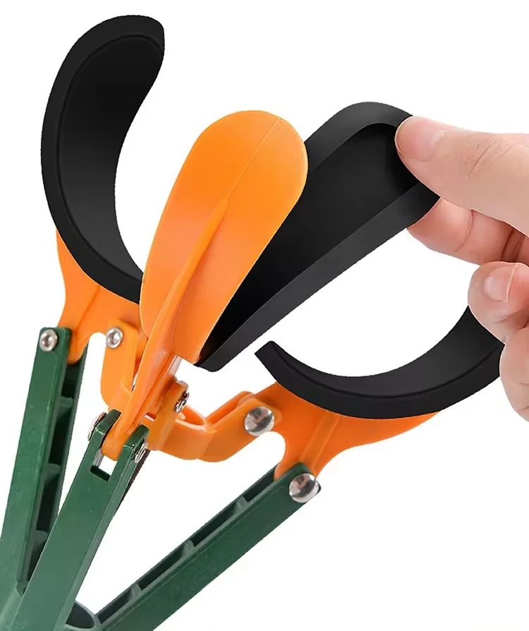 Hot Sale 2-4 Meter Fruit Picker With Rubber Paw Telescopic Long Pole Handle Fruit Picker Garden Tool