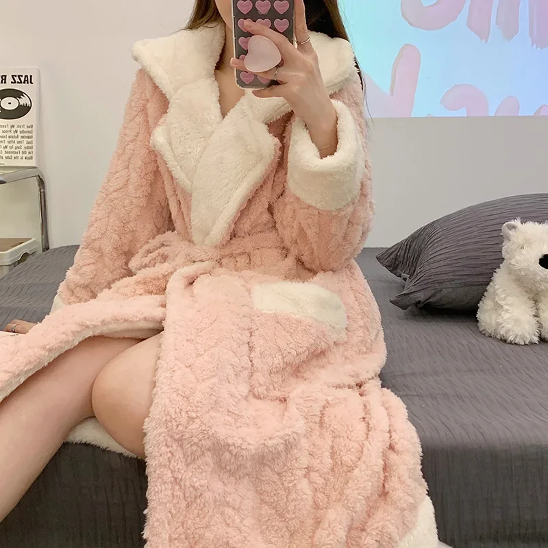 Autumn and Winter Coral Fleece Nightgown for Home Wear, Women's Pink Loose Long Style, with A Thick Collar and Warm Bathrobe