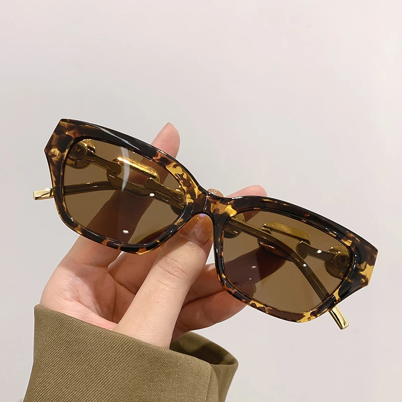 Gafas de sol clásicas informales para mujeres y hombres, gafas de sol con cadena vintage a la moda, diseño de marca, gafas de sol para fiestas al aire libre