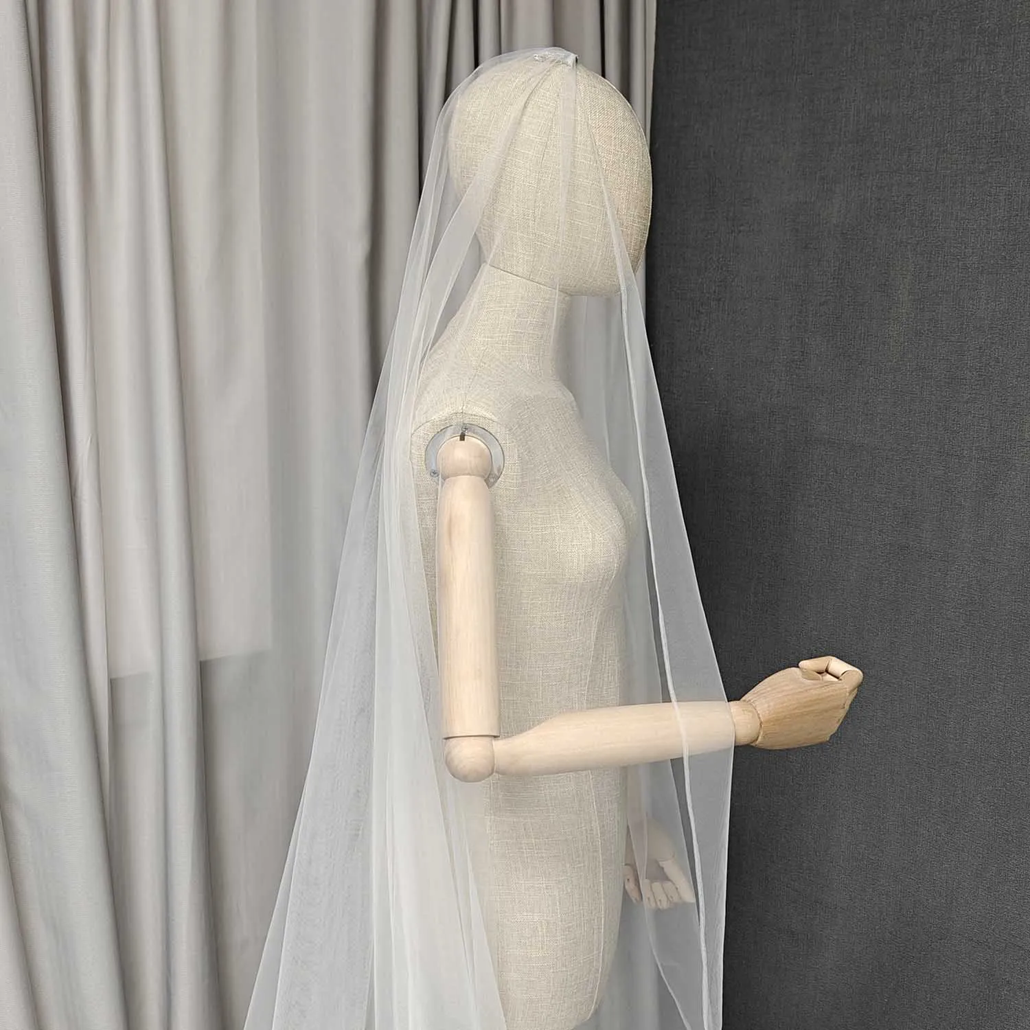 

Customized Pencil Edge Wedding Veil with Comb Single Tier Bridal Veil Thin Narrow Edge Simple Elegant Veil B185