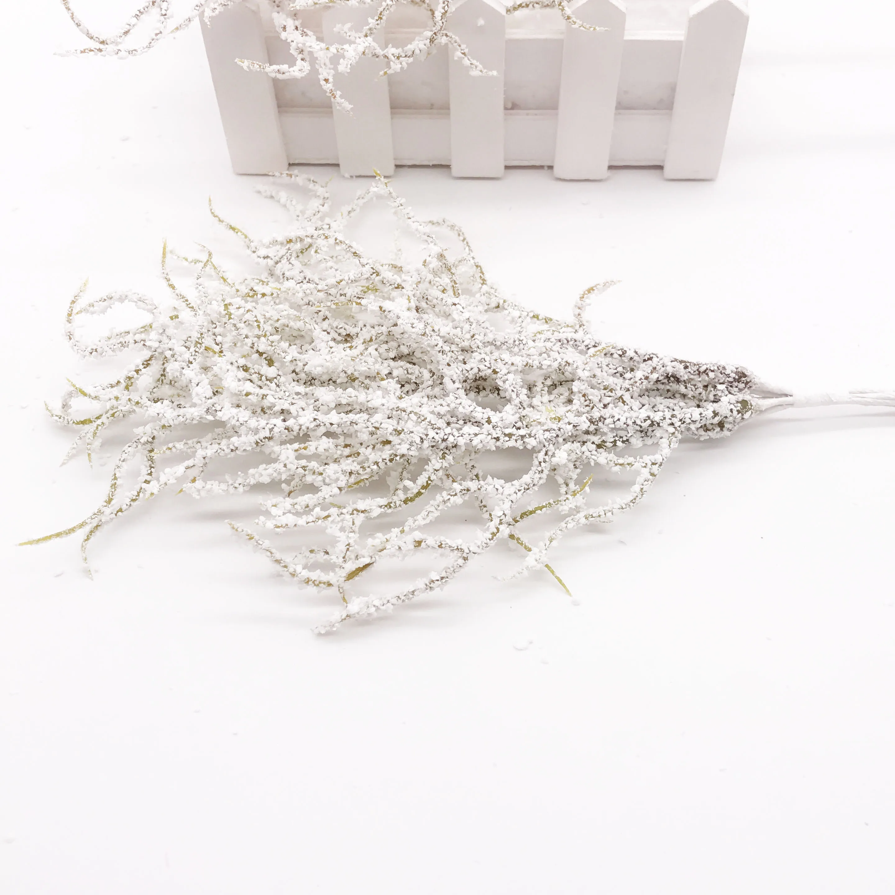 6pcs Artificial white Grass Plant Artificial Flowers for Wedding Christmas Decor DIY scrapbooking Wreath Fake flowers