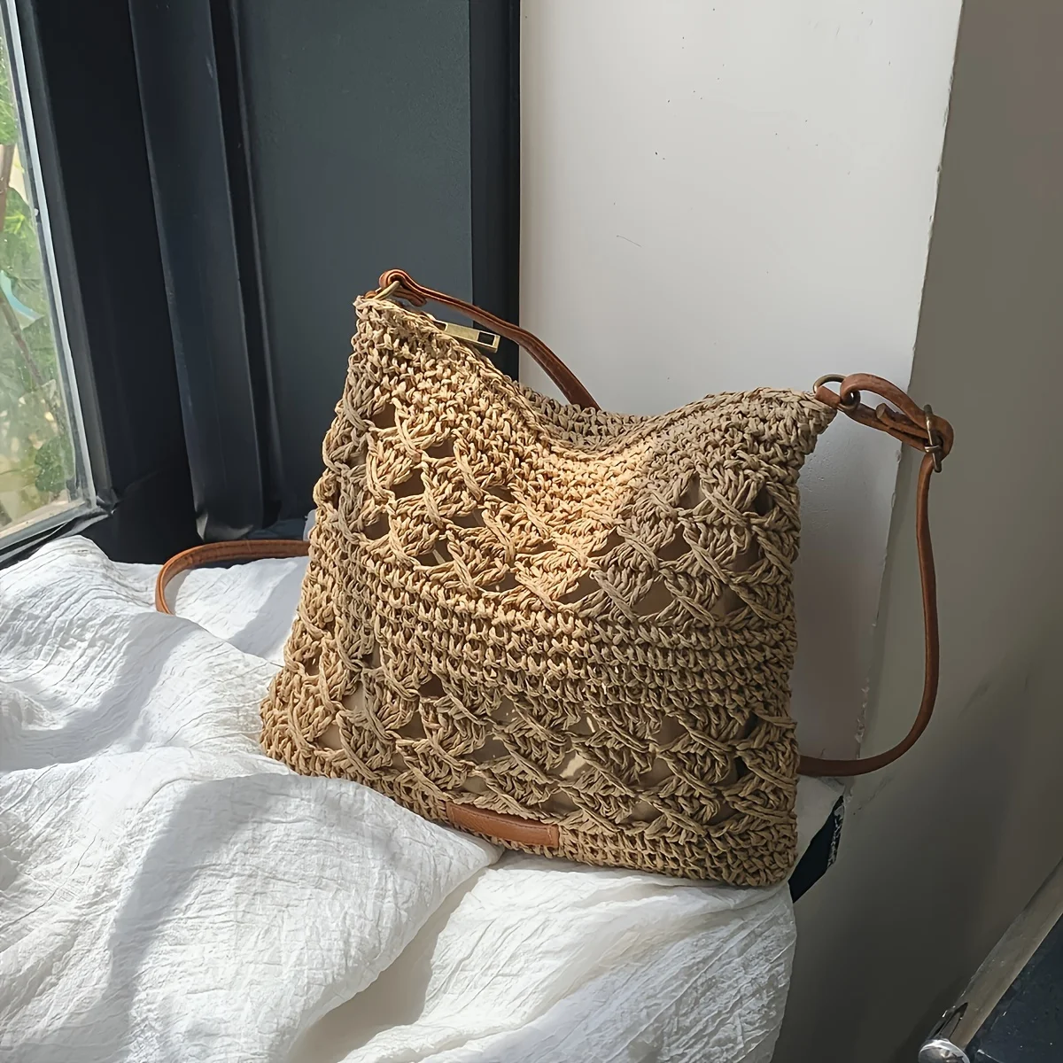 

Chic Handmade Paper Straw Crossbody Bag Solid Color Zipper Closure Shoulder Messenger Bags for Women Summer Beach Urban Outings