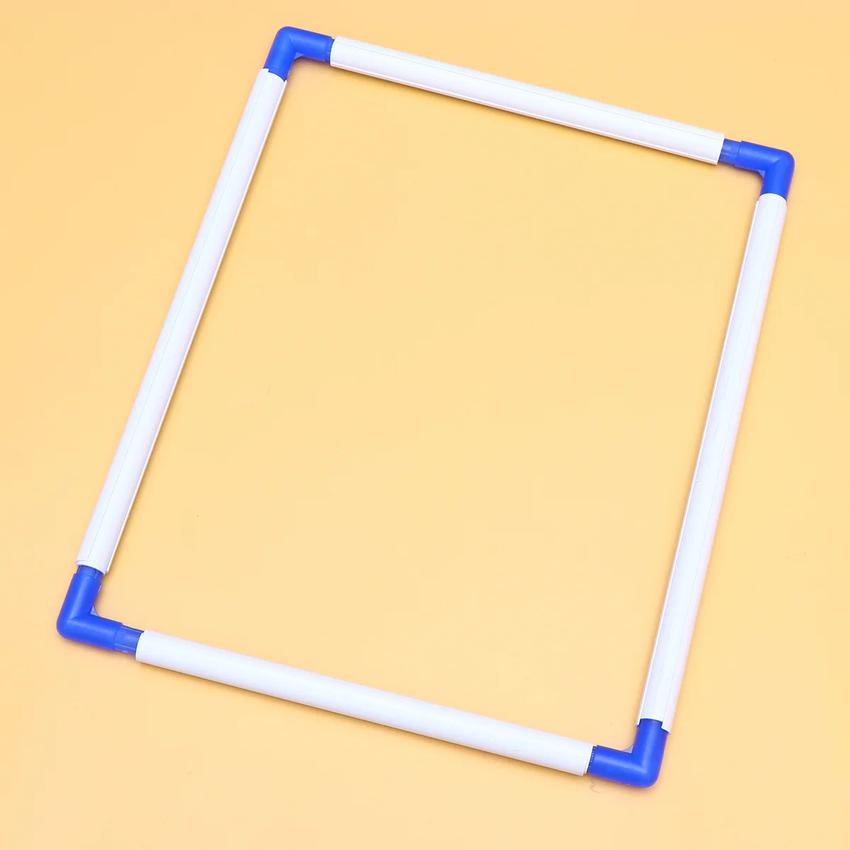 Рисунок 5 - пластиковый пяльцы для вышивания