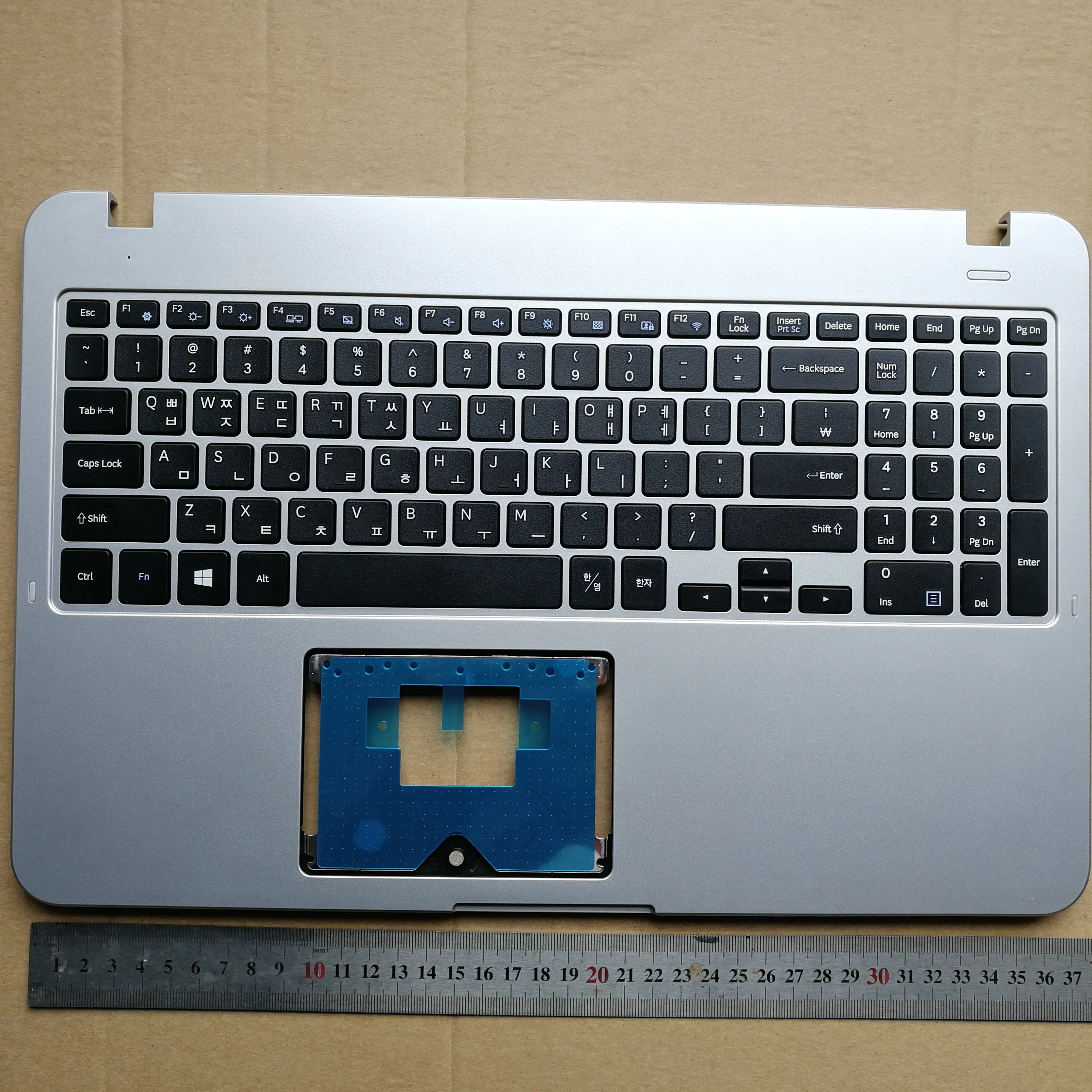 Korean layout New laptop upper case cover palmrest with keyboard for samsung 550XAA 55X0AA 551XAA 560XAZ