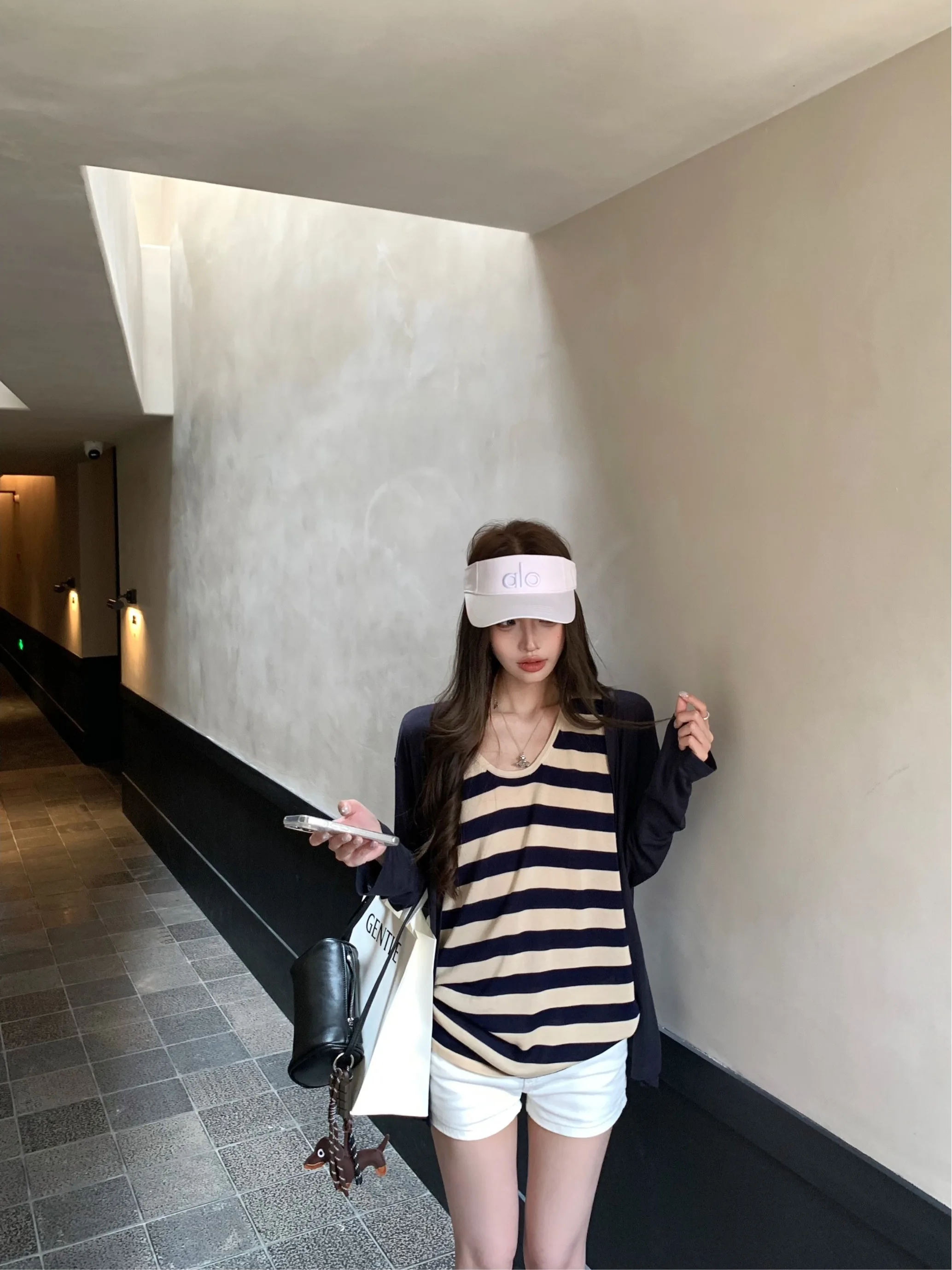 

Korean Style Loose Lazy Fashion Set Women's Long Sleeve Spring 2026 New Striped Vest Two-Piece Trendy Casual Wear