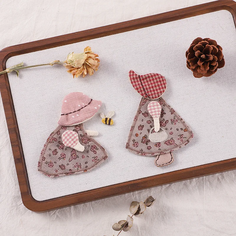 

Forest Girl Brooch 1PCS New for Women Cute Cartoon Fabric Patchwork DIY Clothing Embellishment Decor Durable Kit