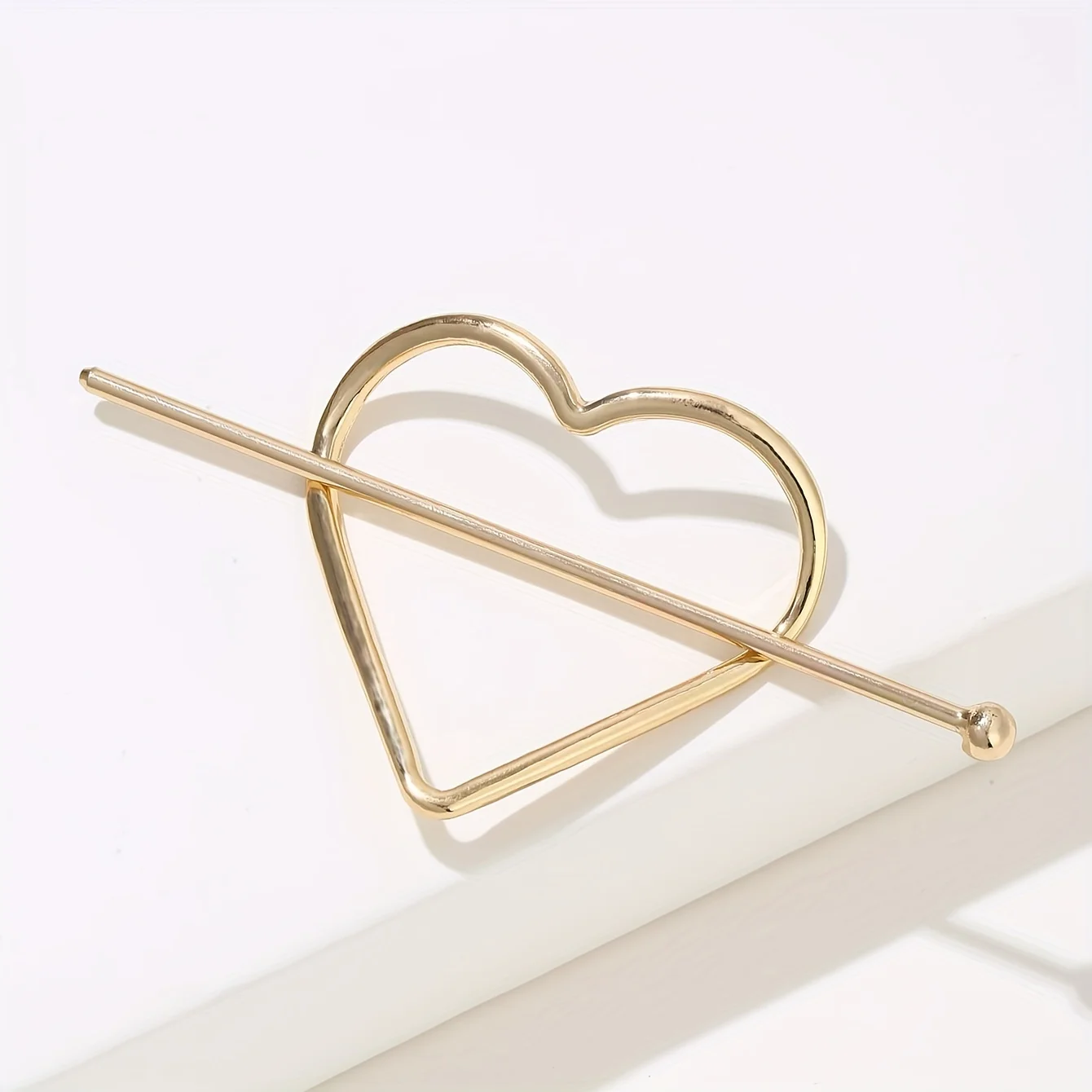 1PC Love Hairpin Minimalist And Fashionable Alloy Heart Shaped Arrow Hair Sticks For Better Hair Decoration.