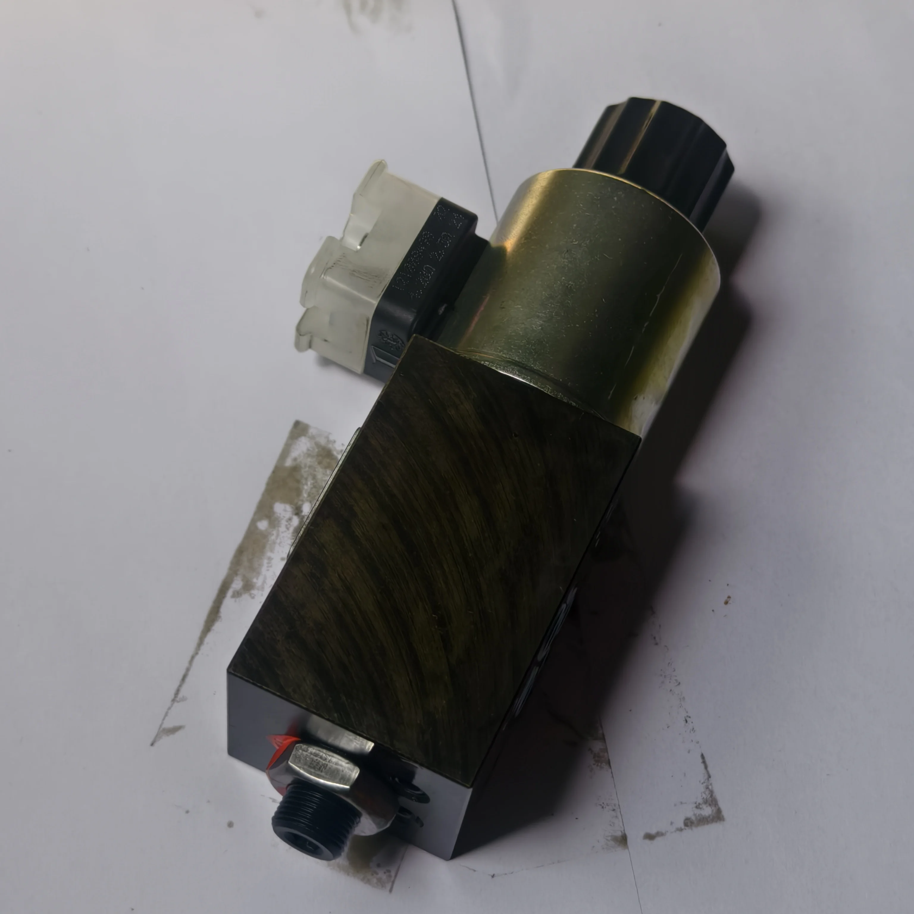 Electromagnetic Proportion Flow Control Valve RE06M35W2N1KWXG087