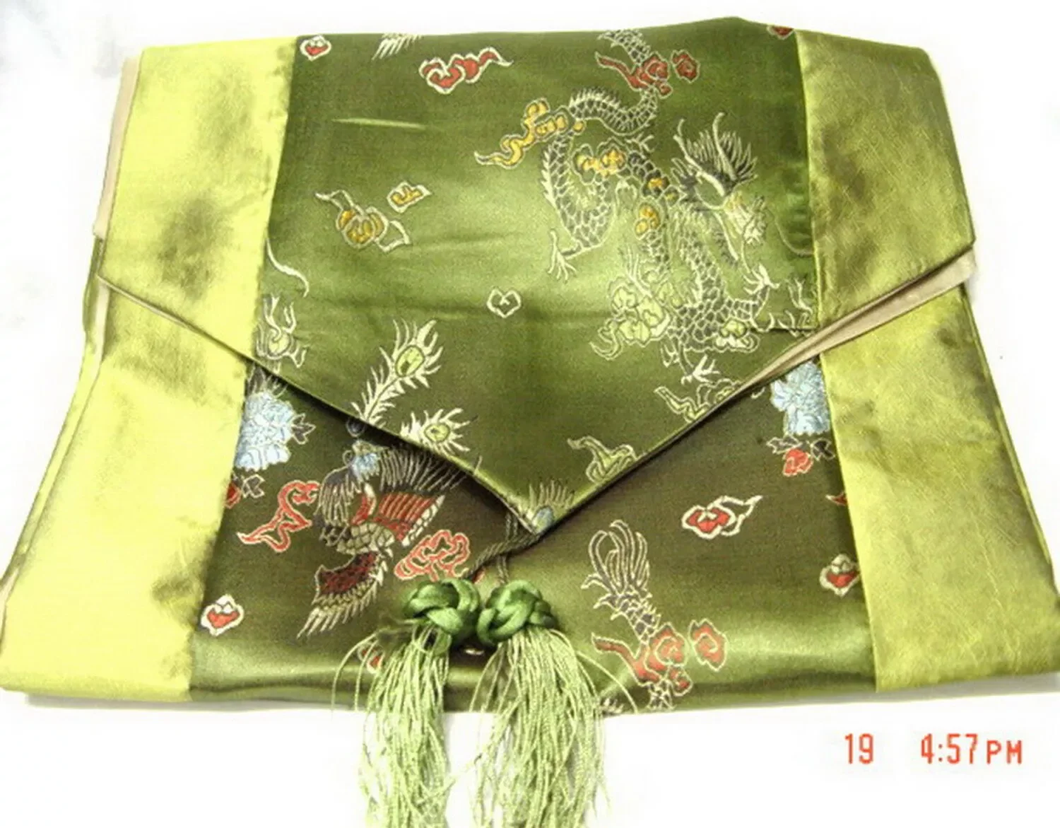 

Asia Chinese Dragon&Phoenix Patterns Green Silk Embroidered Tablecloth