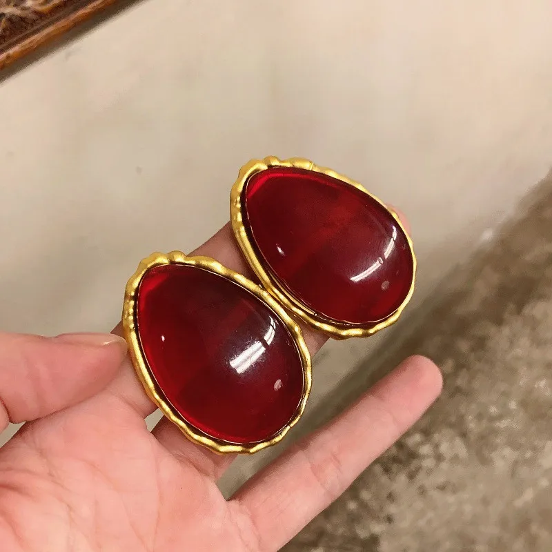 Vintage Red Resin Large Water Drop Stud Earrings For Women European American Personality Exaggerated Party Jewelry Wedding Gift
