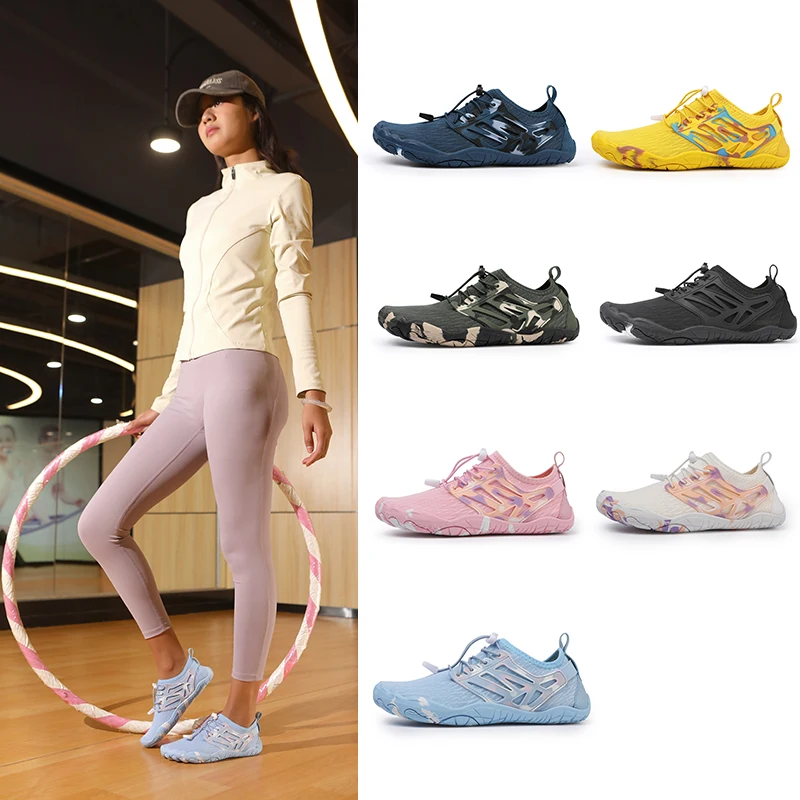 Outdoor wading shoes new lovers outdoor swimming shoes multifunctional indoor fitness shoes.