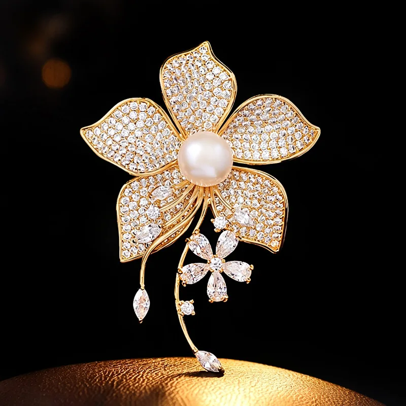 Chinese Style Auspicious Lucky 5 Petal Flower Freshwater Pearl Brooch Pave Shiny Cz Elegant Vine Pin For Women Qipao Suit Gift