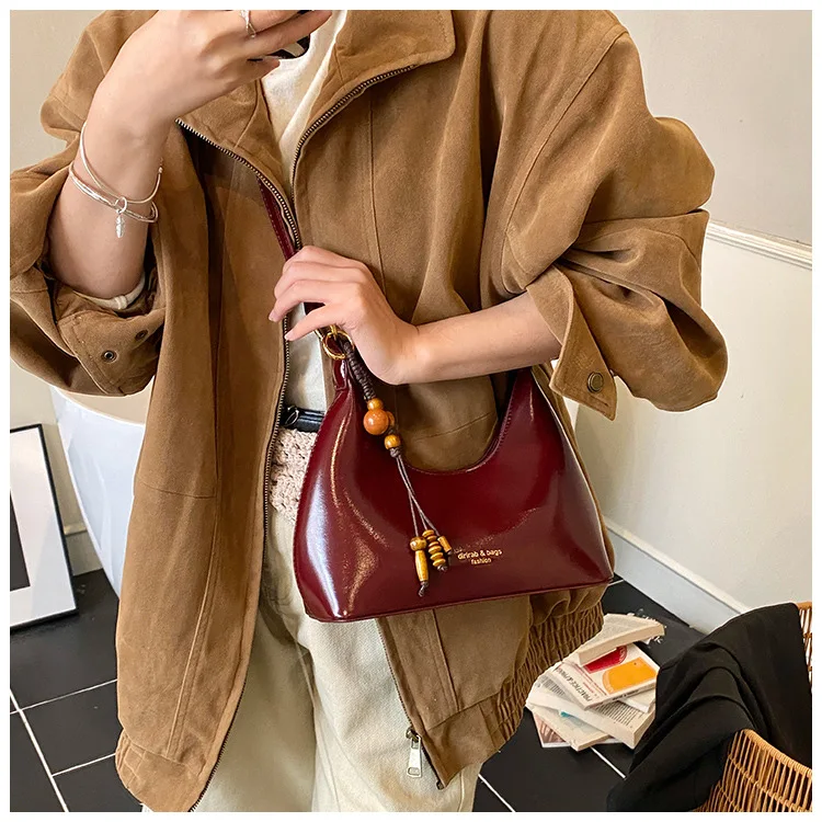 

Vintage Fashion Evening Underarm Bag PU Leather Women's Commuter Shopping Tote Exquisite Design Large Capacity shoulder Handbag
