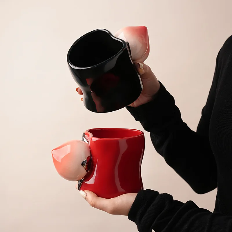 

Creative peach shaped handle mug, Korean ins cute heart-shaped cup mouth ceramic coffee cup, modern household water cup