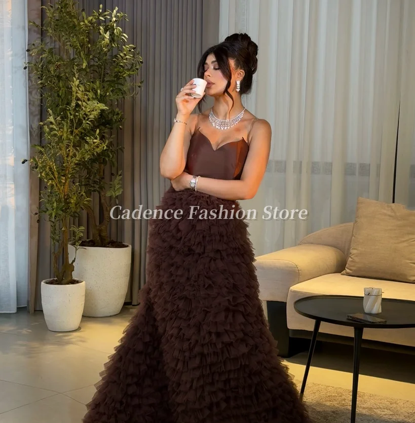 Роскошные коричневые платья для выпускного вечера в Дубае без бретелек по индивидуальному заказу, арабские вечерние платья с каскадным кружевным подолом, вечерние банкетные платья