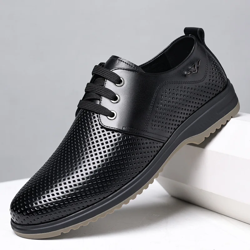 Zapatos de traje negros para hombre, zapatos de vestir de fiesta para hombre, zapatos formales de cuero de suela suave de lujo italiano, zapatos de oficina huecos