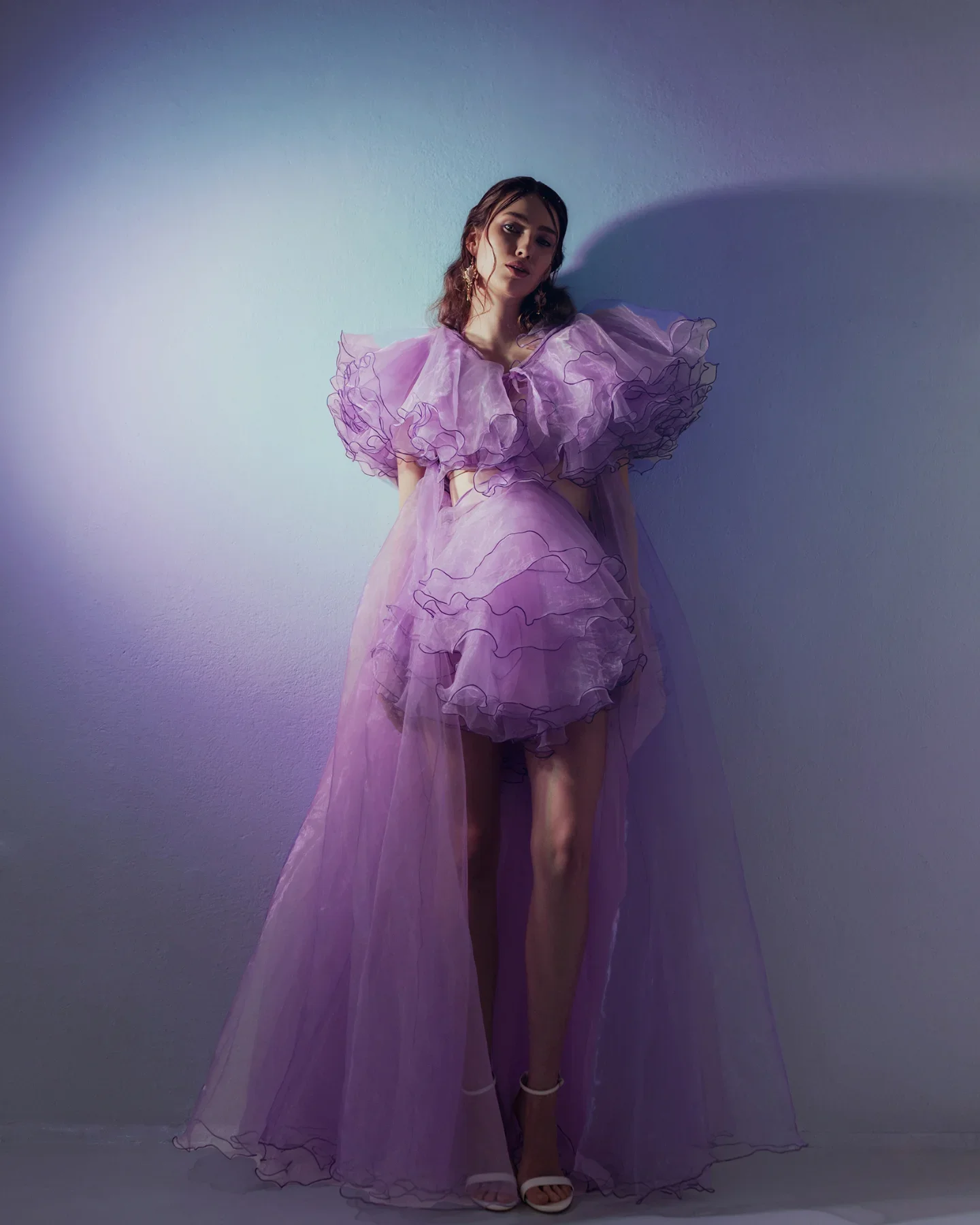 

Пышное тюлевое вечернее платье с рюшами и v-образным вырезом, многоуровневое сетчатое женское летнее платье, модные высокие и низкие длинные вечерние платья для выпускного вечера