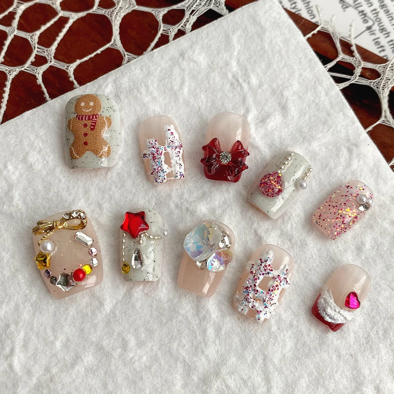 Nail art carré court pressé à la main, beaux faux ongles, jolie nail art de noël japonais, adapté aux femmes à utiliser, 10 pièces