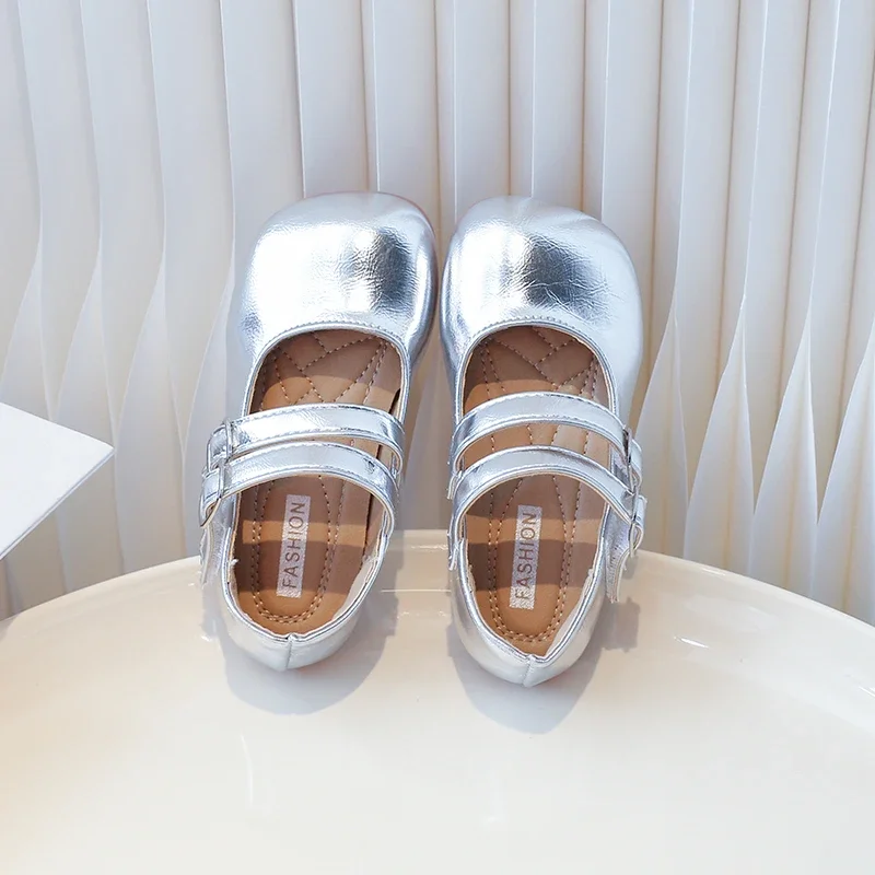 

New Girls' Flat Shoes Silver Versatile Kids Leather Shoe Simple Fashion Children Causal Princess Ballet Shoes Shallow Classic