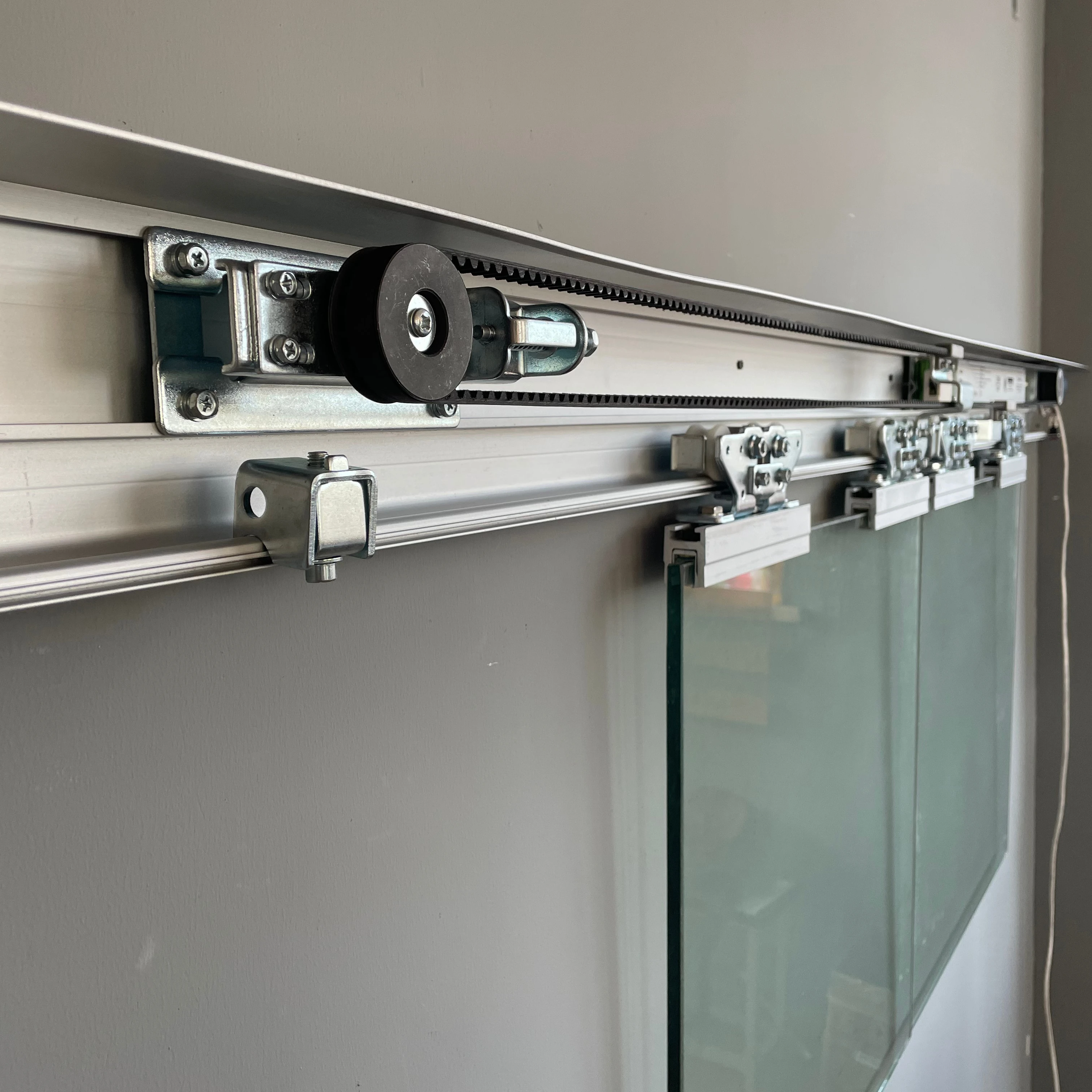 

Framed/Frameless Door Automatic Door Operator DC Brushless Motor Electric Glass Sliding Remote Control Door Opener